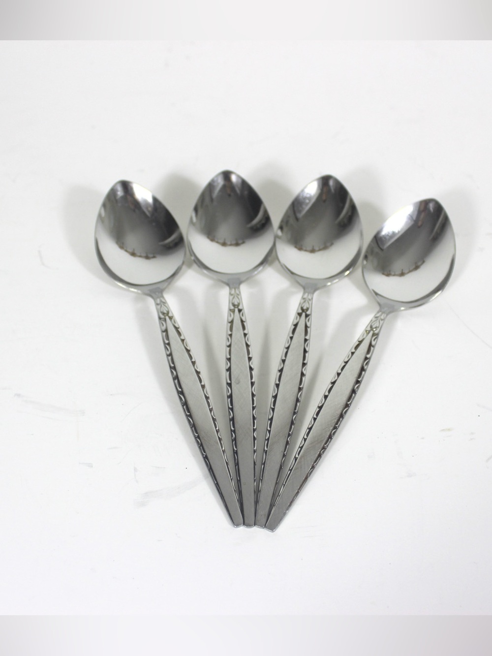 1960’s Venetia Oval Soup Spoon Mid Century Modern 4 Stainless Steel Oneida